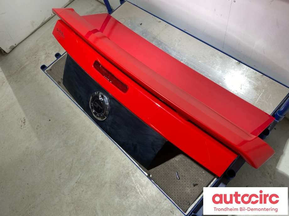Bakluke sedan til Ford Mustang 2005-2014  (5R3Z6340110AA|)