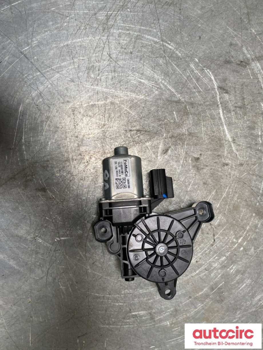 Ruteheis, kun motor, venstre bak til Ford Mustang Mach-e 2020-->> (2480255|LJ8B-R27001-BD|)