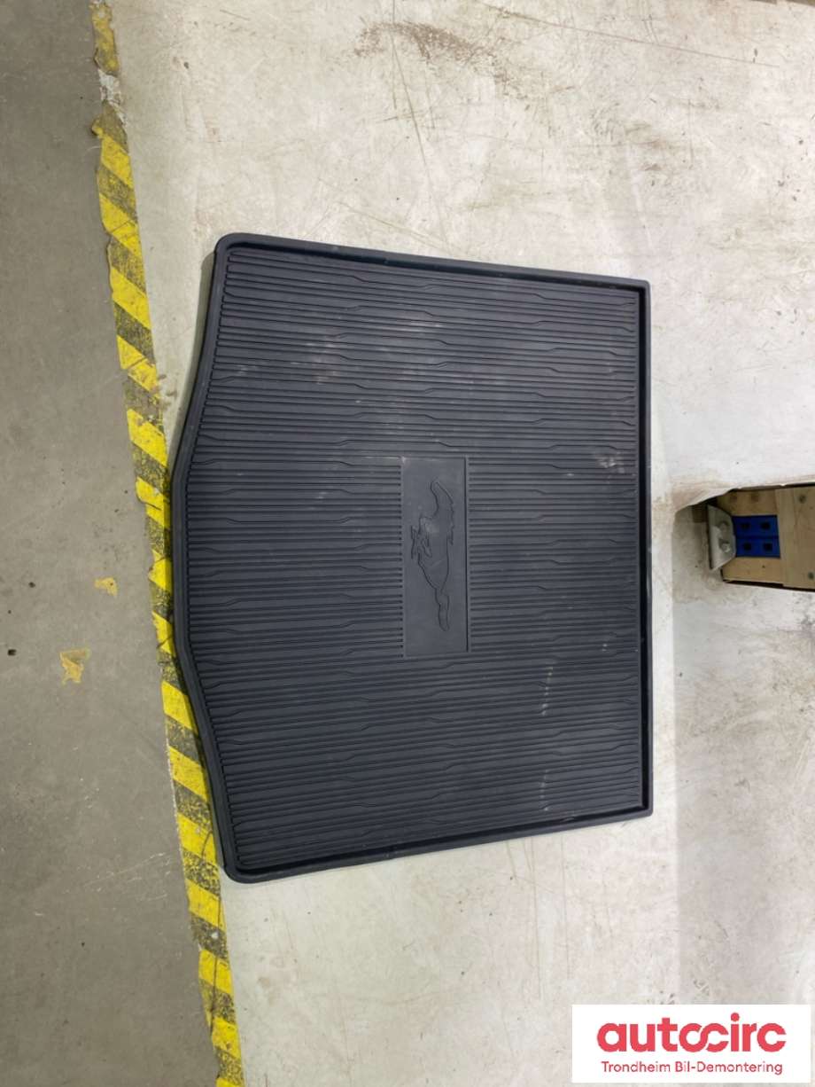 Bagasjerom teppe/gulvplate til Ford Mustang Mach-e, 2020-->> (MJ8J-R045N20-AA3GAX)
