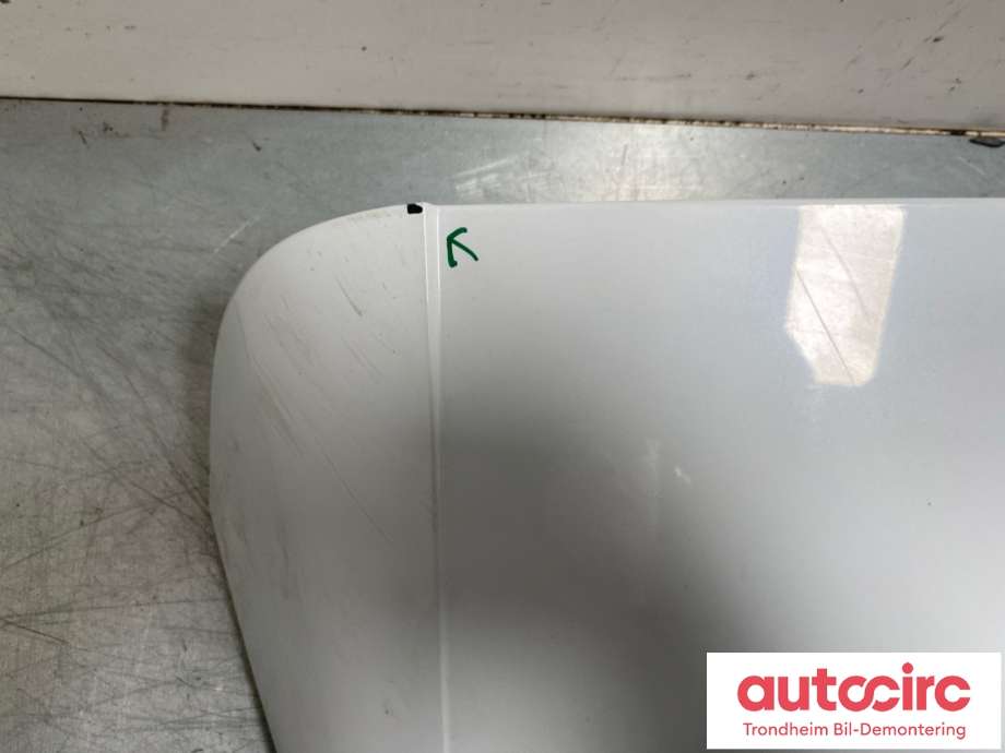 Spoiler bakluke til Audi e-tron 2018-->>  (4KE 827 933|)