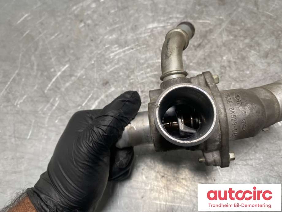 Termostathus til Ford Mustang 2005-2014  (4R3E-8A587-AB|)