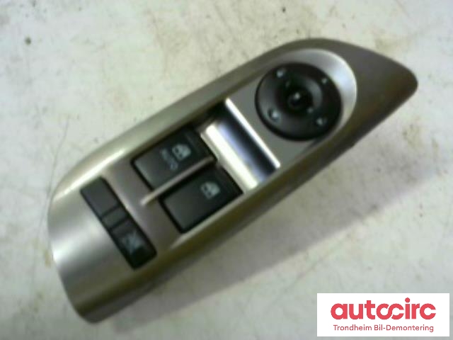 Bryter ruteheis til Hyundai Coupe 2002-2006 (Type II, Fase 1) (..|935702C400OF|93570-2C400-OF|93570-2C500)