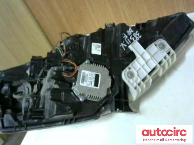 Frontlykt venstre halogen til Nissan Leaf 2011-2017 (Type I)  (REDUSERT PRIS|260603NL5A|1M1300000|)