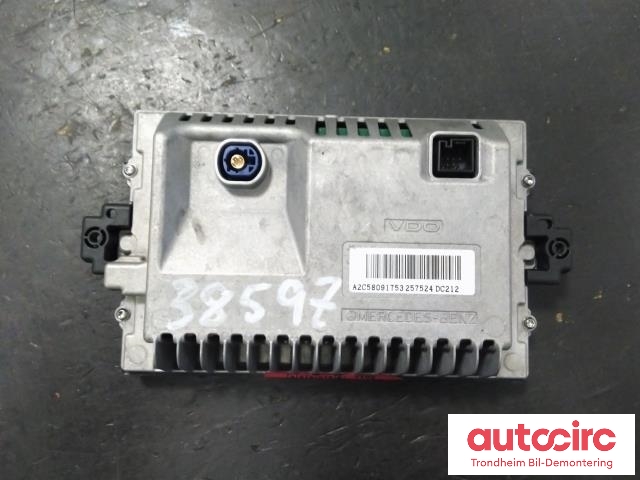 Bilstereo navigasjon skjerm til Mercedes C-Klasse 2011-2014 (Fase 2) (W204) (W204) (VDO|A1729003904|A2C58091753|)