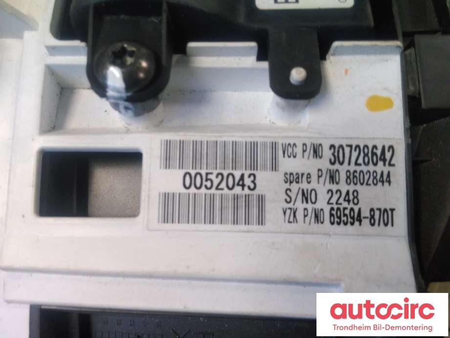Instrumentpanel til Volvo S40 2004-2007 (Type II, Fase 1)  (VOLVO|8602844|30710071|)