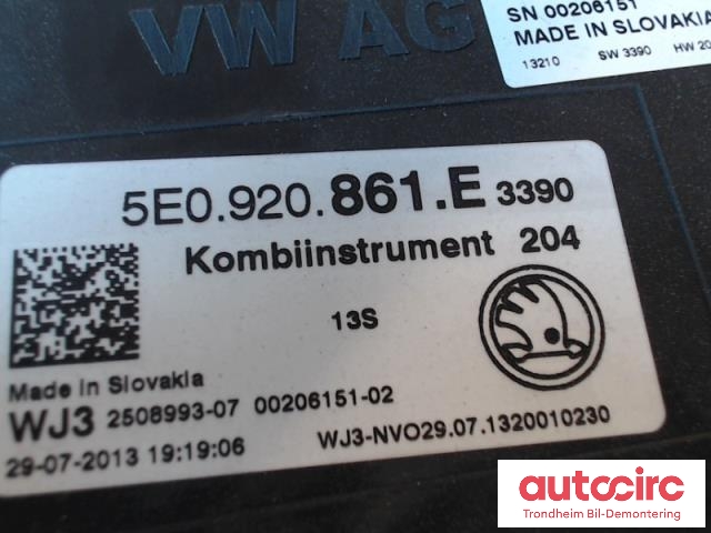 Instrumentpanel til Škoda Octavia 2013-2016 (Type III, Fase 1)  (VW AG|5E0920861E|)
