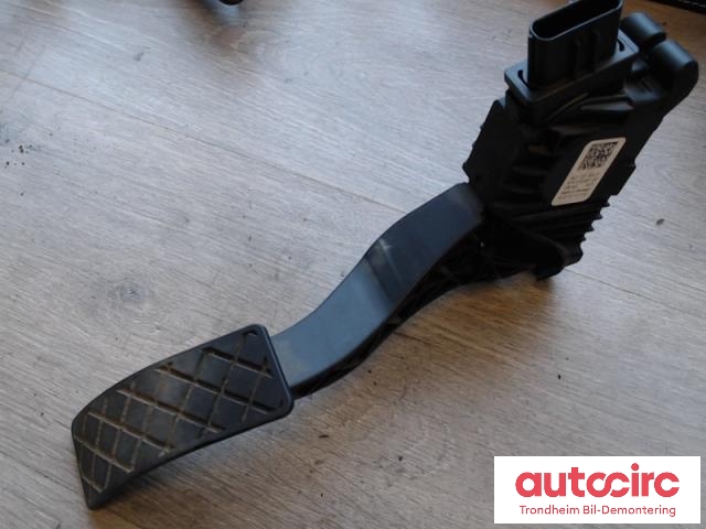 Pedal gass til Škoda Octavia, 2013-2016 (Type III, Fase 1)  (..|5Q1721503F)