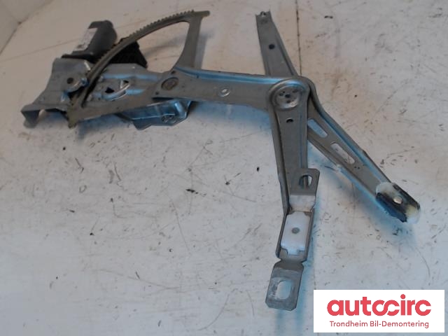 Ruteheis høyre foran til Opel Astra H 2004-2009 (..|13101481|93178696|)