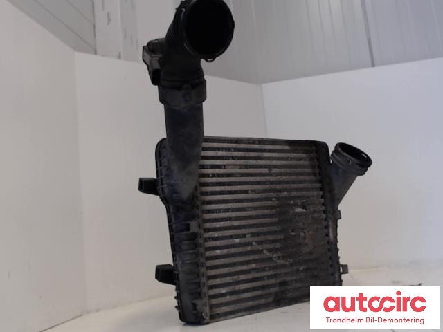 Intercooler til VW Touareg 2003-2007 (Type I, Fase 1)  (..|7L6145803E|)