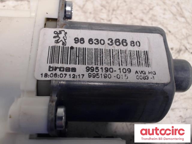 Ruteheis, kun motor, venstre foran til Peugeot 407 2004-2010  (BOSCH / BROSE|9663036680|1137328401|9221Q6)