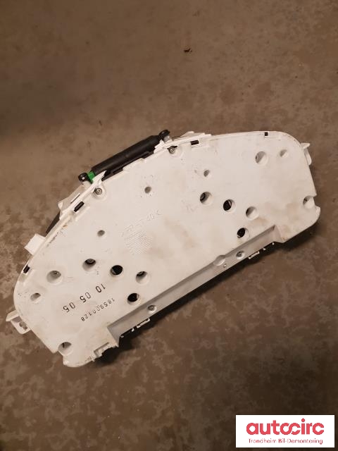 Instrumentpanel til Volvo V50 2004-2007 (Fase 1)  (MAGNA DONNELLY|8602879|30728645|30710071)