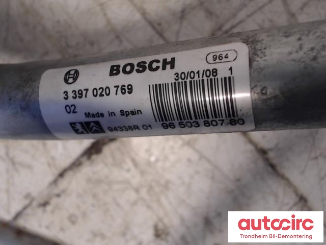 Viskermotor frontrute komplett m/overføring til Peugeot 207 2006-2012  (BOSCH|3397020769|94338R01|6405CH)