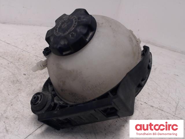 Ekspansjonstank til BMW 3-Serie 2012-2018 (F30/F31/F34) (F30/F31/F34) (RUND TYPE|7642158|17137642158|)