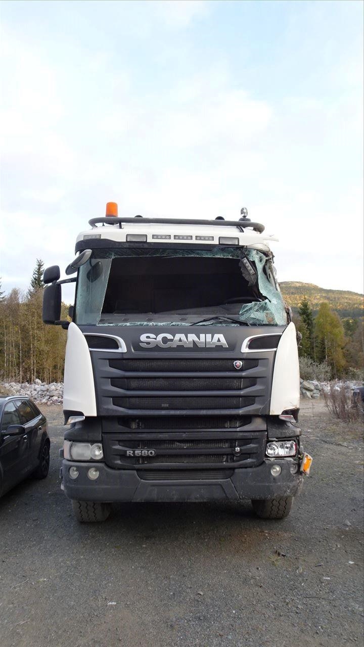 Lastebil Scania PGRT-Serie R 2003-2015 , Motorkode: DC16 102 L01, Girkassekode: GRSO905R