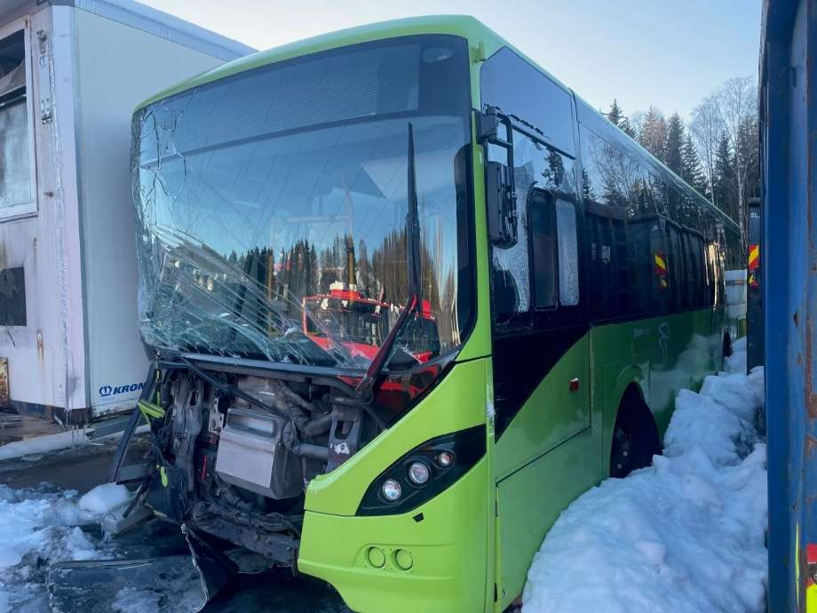 Buss Volvo 8900 2012-->> , Motorkode: D8K320, Girkassekode: 6AP1400B
