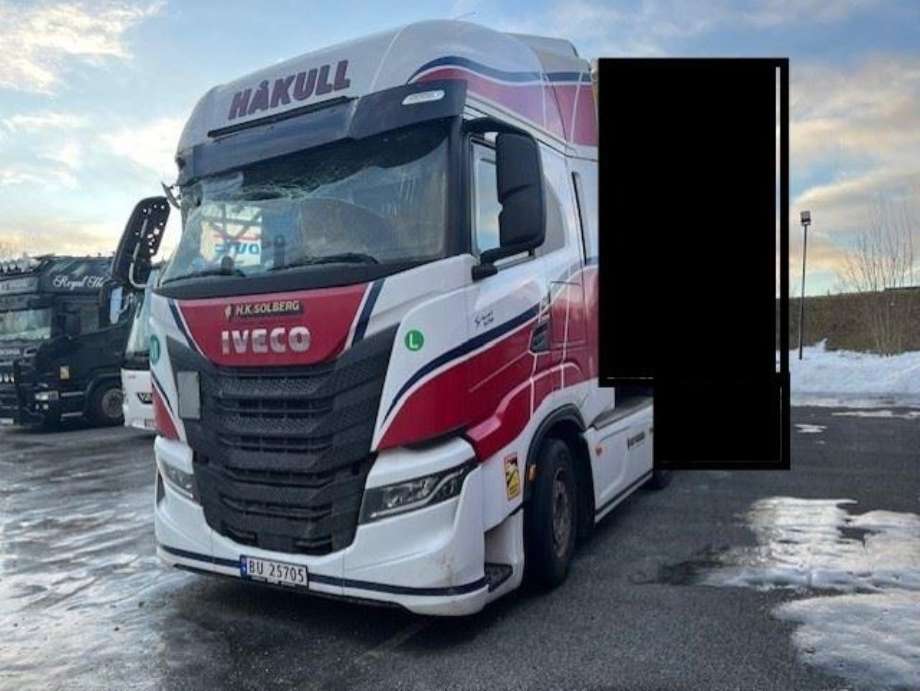 Lastebil Iveco S-way 2019-->> delebil , Motorkode: F3HGE611A*N, Girkassekode: 