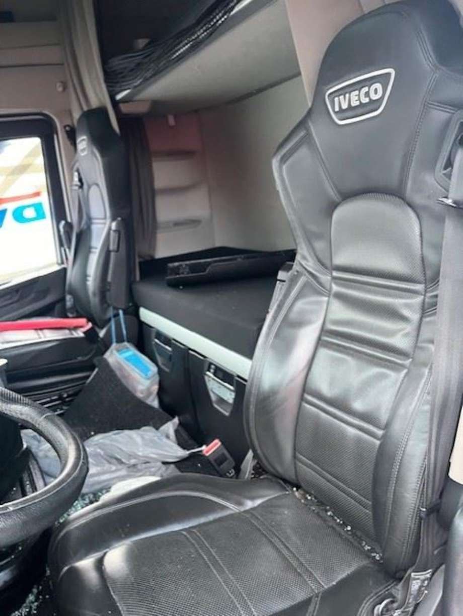 Lastebil Iveco S-way 2019-->> delebil , Motorkode: F3HGE611A*N, Girkassekode: 