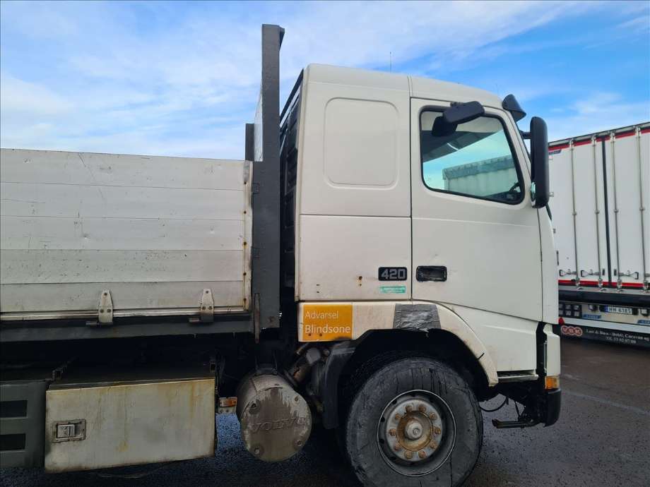 Lastebil Volvo FH 1998-2001 (Versjon 1) (Versjon 1), Motorkode: D12A420, Girkassekode: SR1900