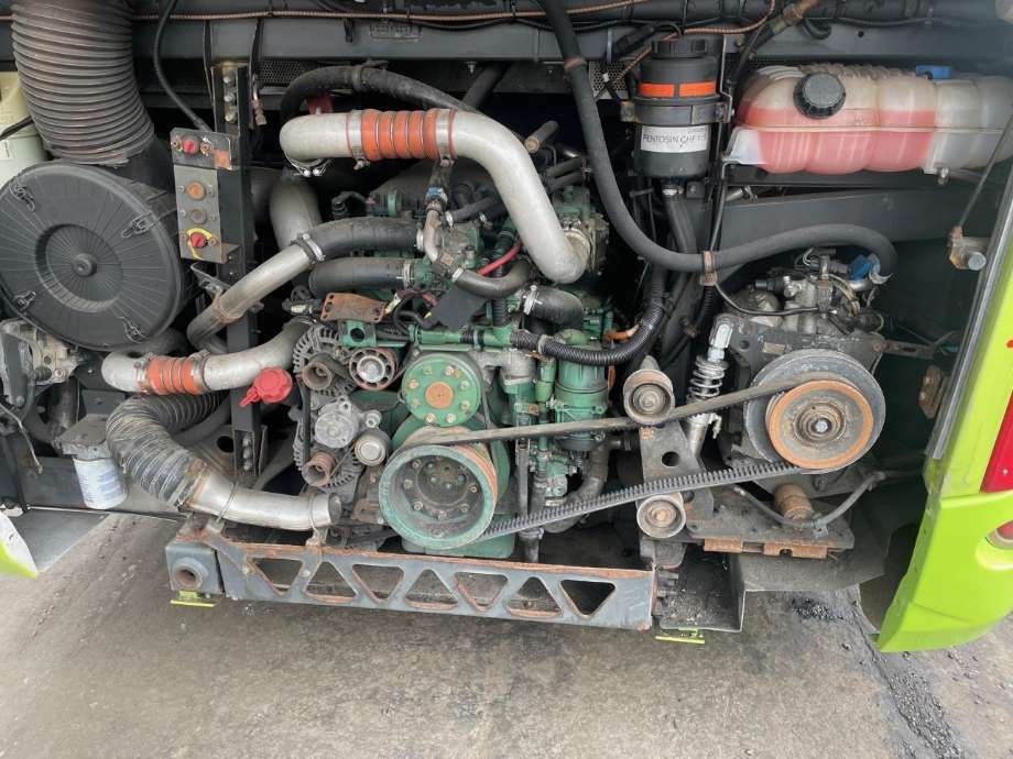 Buss Volvo 9700S 2008-2020 (versjon 2) delebil , Motorkode: D8K320, Girkassekode: 