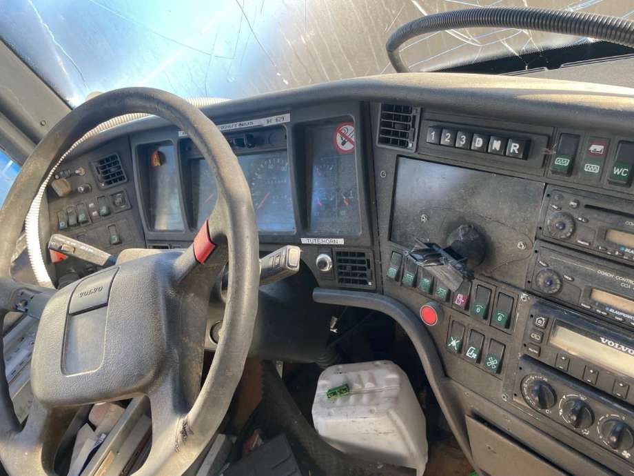Buss Volvo 9700S 2002-2007 (versjon 1) , Motorkode: DH12A340, Girkassekode: