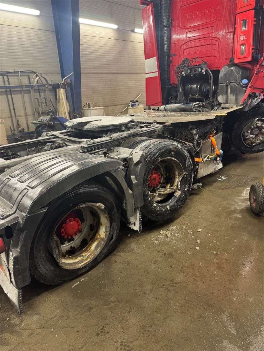 Lastebil Volvo FH 2014-2020 (Versjon 4) delebil , Motorkode: D13K540, Girkassekode: SPO2812