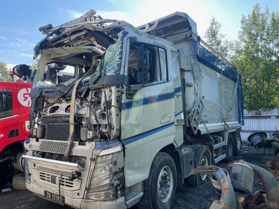 Lastebil Volvo FH, 2014-2020 (Versjon 4) (Versjon 4) delebil , Motorkode: D13K540 (K4*A), Girkassekode: AT2612F
