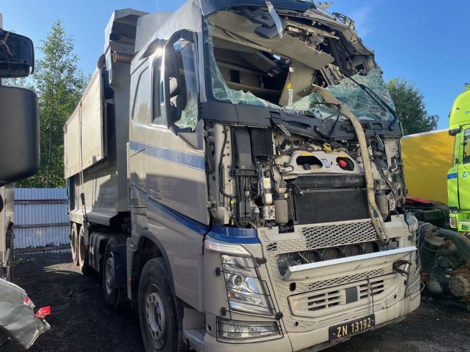 Lastebil Volvo FH 2014-2020 (Versjon 4) (Versjon 4), Motorkode: D13K540 (K4*A), Girkassekode: AT2612F
