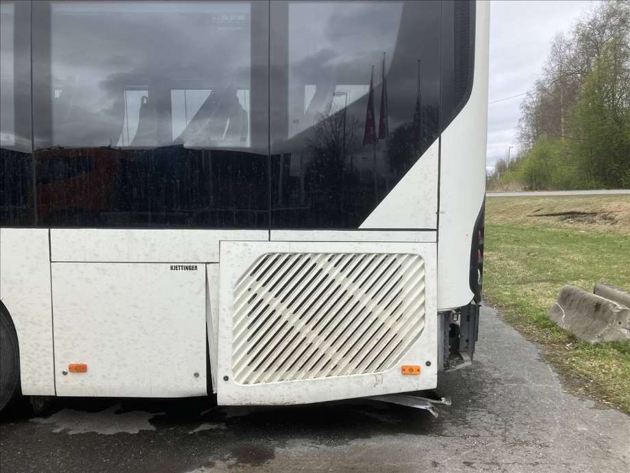 Buss Volvo 8900 2012-->> delebil , Motorkode: D8K320 (K2), Girkassekode: AT2412F