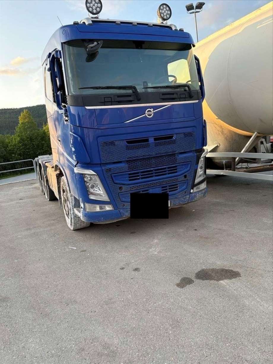 Lastebil Volvo FH 2014-2020 (Versjon 4) (Versjon 4), Motorkode: D13K540 (K2*A), Girkassekode: ATO2612E
