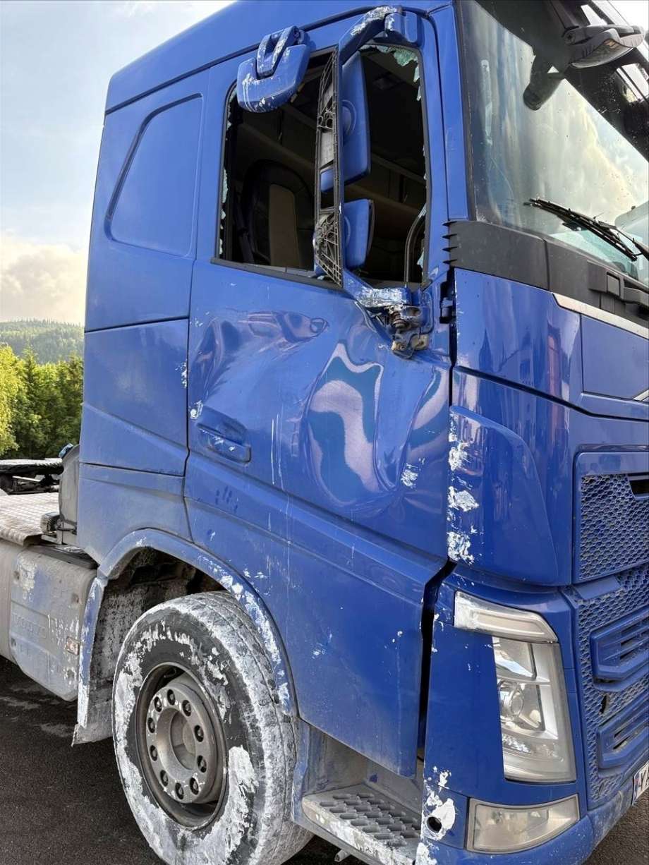 Lastebil Volvo FH 2014-2020 (Versjon 4) (Versjon 4), Motorkode: D13K540 (K2*A), Girkassekode: ATO2612E