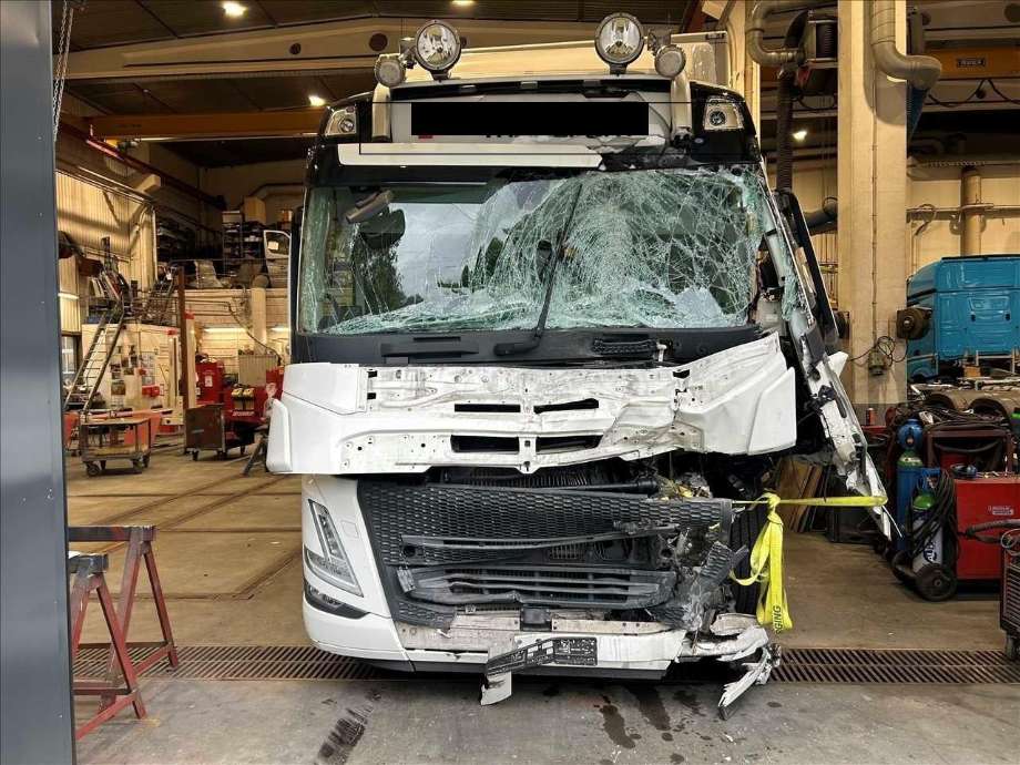 Lastebil Volvo FM, 2021->> (Versjon 5) (Versjon 5) delebil , Motorkode: D13K540 K7-A, Girkassekode: AT2612F