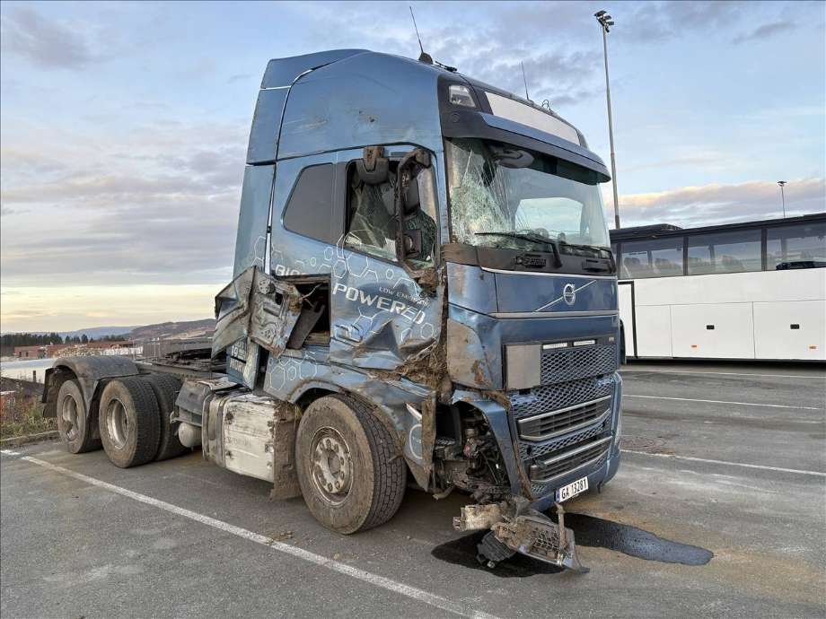 Lastebil Volvo FH 2021-->> (Versjon 5) (Versjon 5), Motorkode: G13C460 K7, Girkassekode: AT2612F