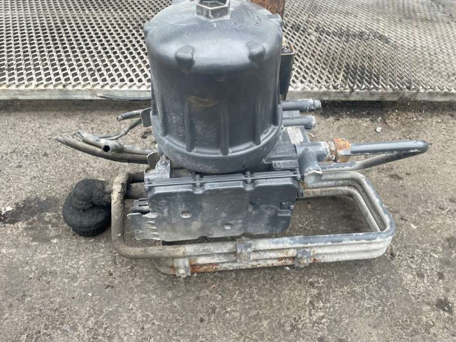 Lastebil, ventil luft til Lastebil Mercedes Actros 4, 2011-2018  (MERCEDES-BENZ|A0014463664)