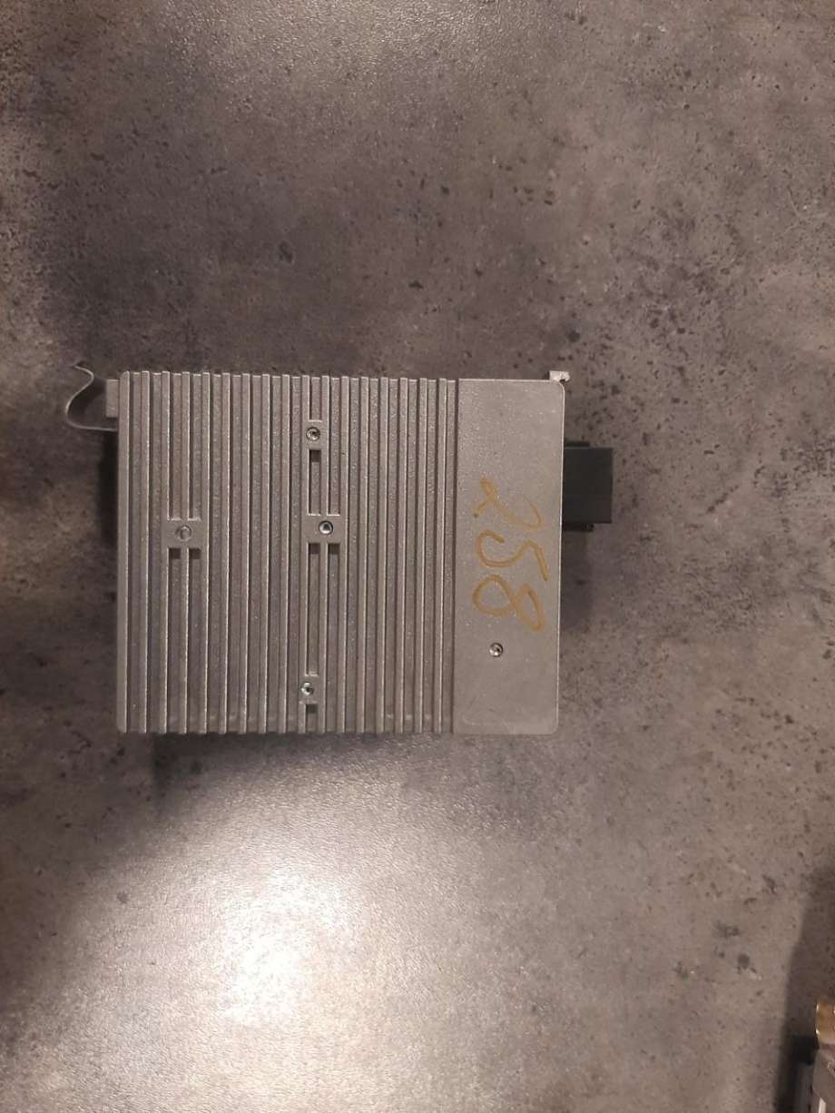 Spenningsregulator til Lastebil Mercedes Actros 4 2011-2018  (MERCEDES-BENZ|A0015421725|)