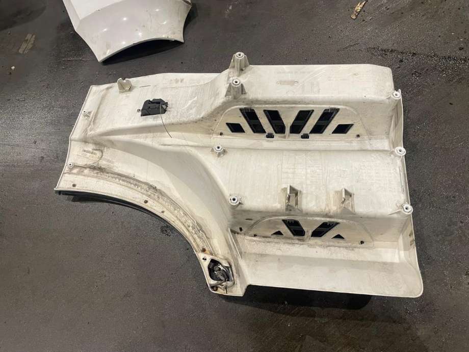 Stigtrinn/stigbrett til Lastebil Mercedes Actros 5 2019-->>  (MERCEDES-BENZ|A9606664103|A9606664203|A9616667901|A9606664303|A9606664403)