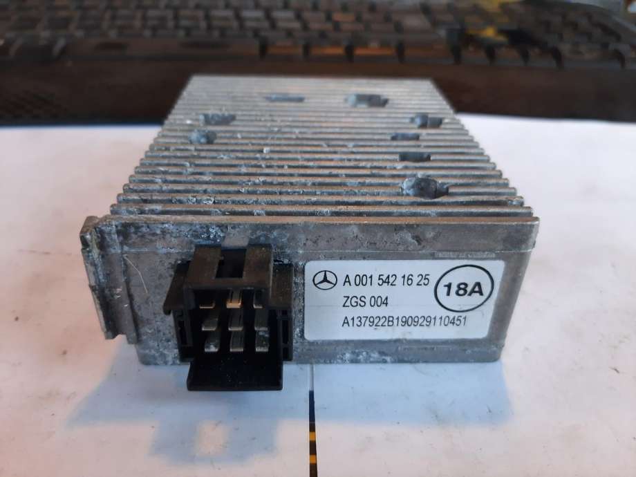 Spenningsregulator til Lastebil Mercedes Actros 5, 2019-->>  (MB|A0015421625)