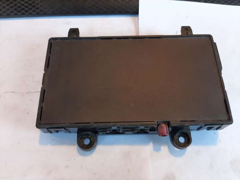 Dashbord trådløs mobillader til Lastebil Mercedes Actros 5, 2019-->>  (MB / VALEO|A0004460996)