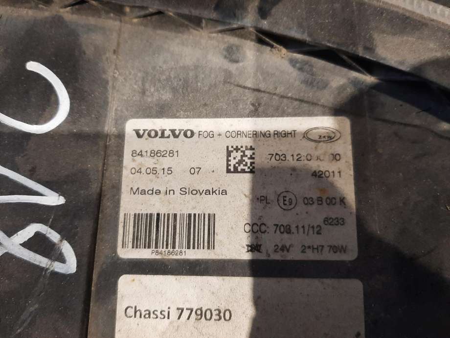 Tåkelykt høyre foran til Lastebil Volvo FM 2014-2020 (Versjon 4) (Versjon 4) (VOLVO|84186281|)