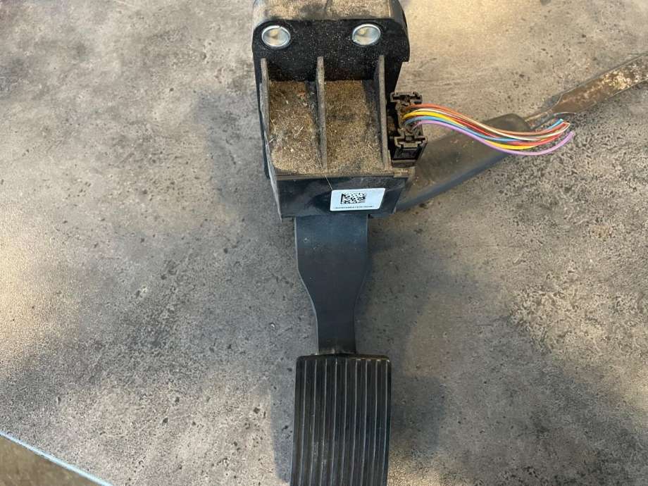 Pedal gass til Lastebil Mercedes Actros 4, 2011-2018  (MERCEDES-BENZ|A9603000004)
