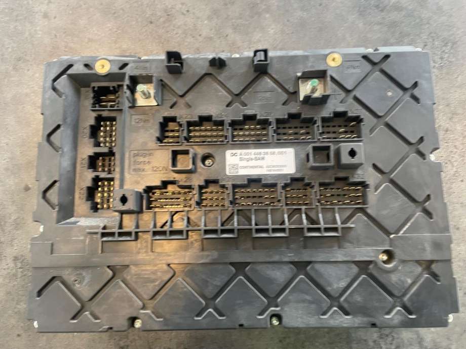 Sikringsboks til Lastebil Mercedes Actros 4 2011-2018  (MERCEDES-BENZ|A0014463658|)