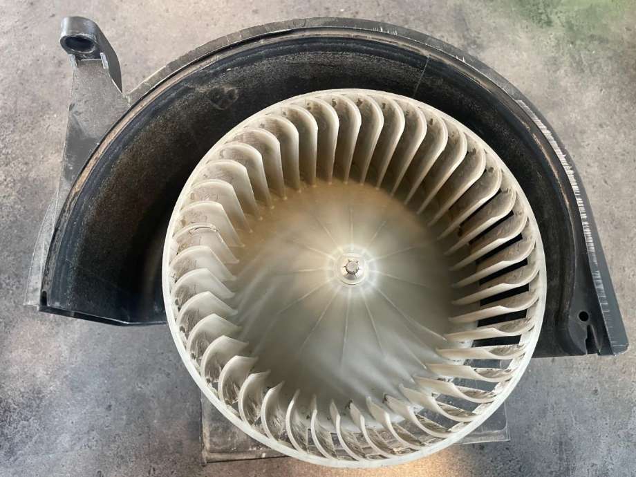 Varmeapparat motor til Lastebil Mercedes Actros 4 2011-2018  (MERCEDES-BENZ|A0038307208|688579|)