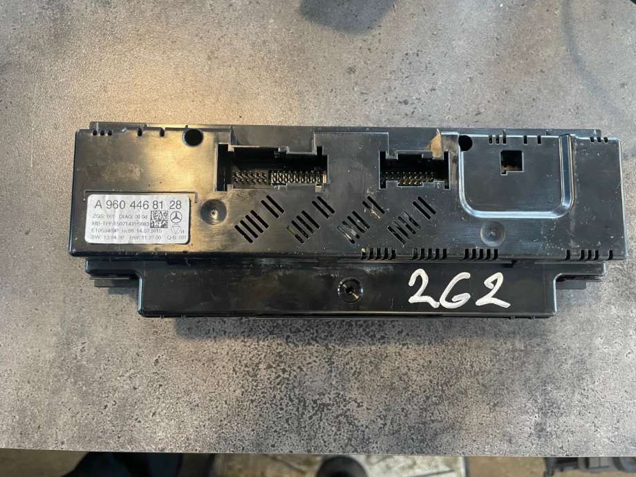 Varmeapparat betjening til Lastebil Mercedes Actros 4 2011-2018  (MERCEDES-BENZ|A9604468128|)