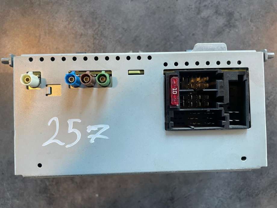 Multimedia display (MCU - Media Controller Unit) til Lastebil Mercedes Actros 4 2011-2018  (MERCEDES-BENZ|A0004466762|)