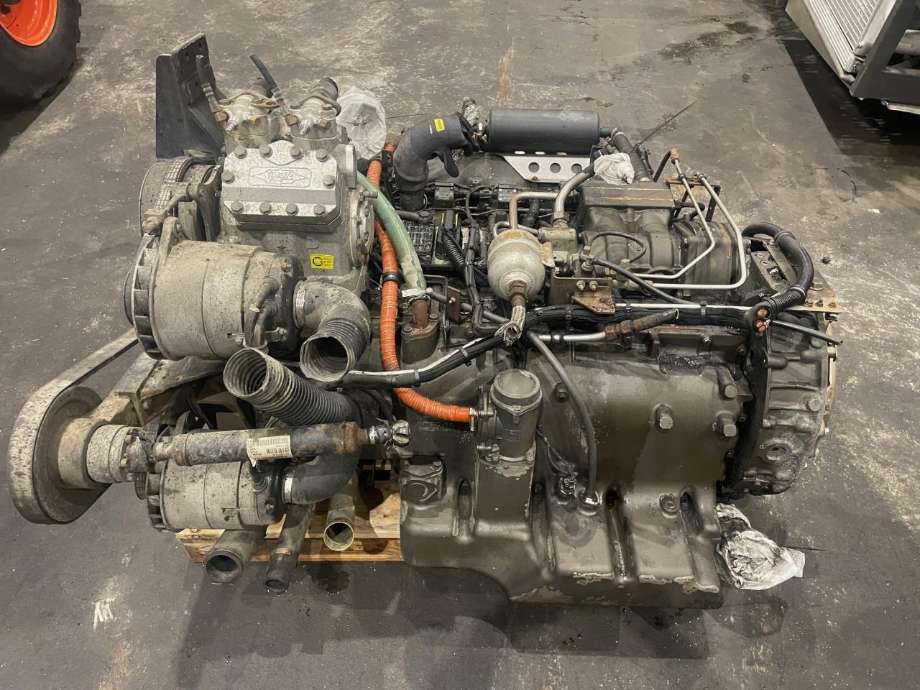 Motor diesel til Buss Mercedes Tourismo 2006-2018 (Gen2) (O350) (O350) (MERCEDES-BENZ|OM457-974|)