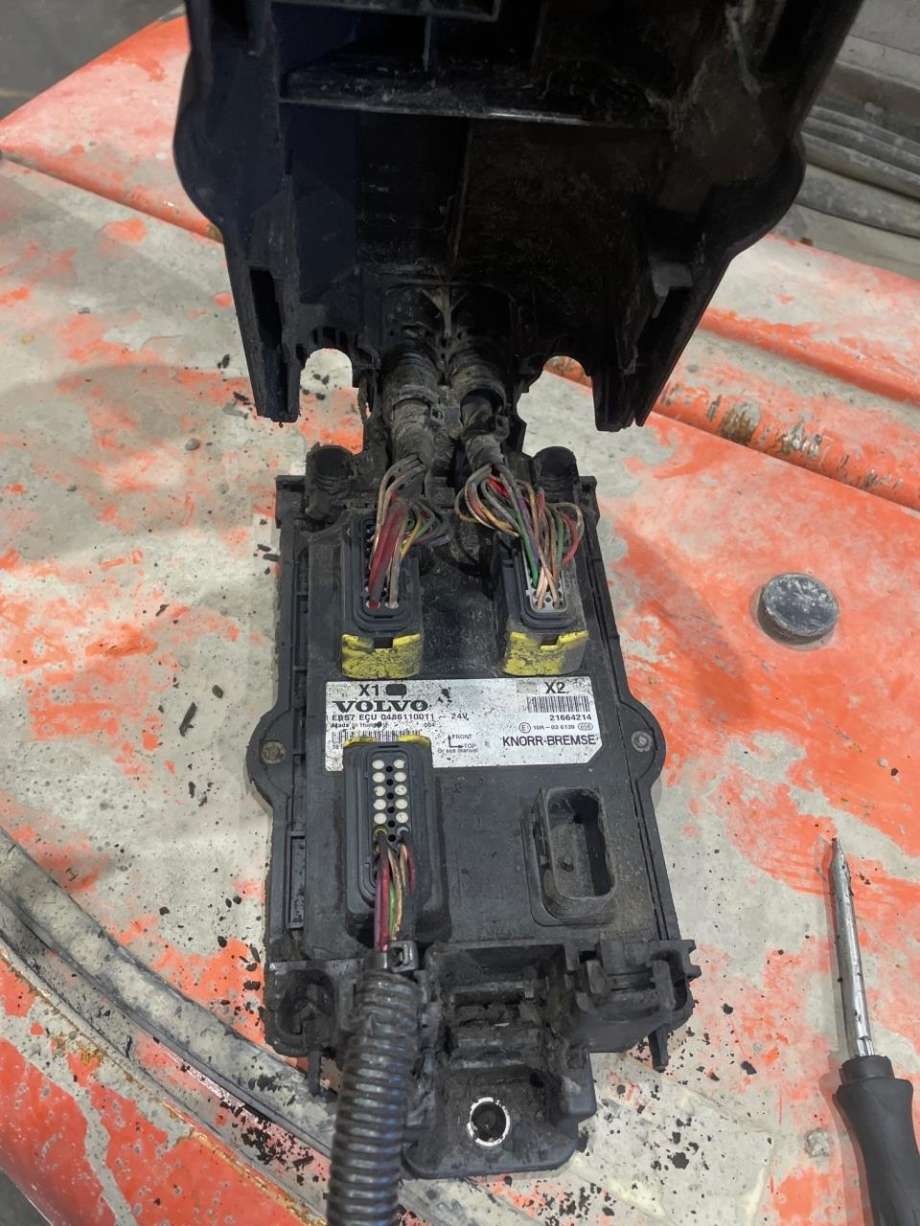 Lastebil, EBS Modulator til Lastebil Volvo FH, 2014-2020 (Versjon 4) (Versjon 4) (VOLVO|21664214)