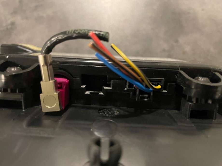 Dashbord trådløs mobillader til Lastebil Mercedes Actros 5 2019-->>  (MERCEDES-BENZ|A0004460996|)