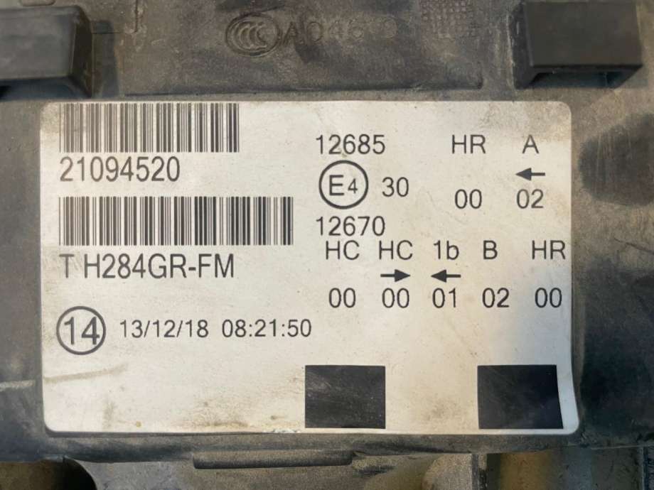 Frontlykt høyre halogen til Lastebil Volvo FM 2009-2013 (Versjon 3) (Versjon 3) (VOLVO|21094520|)