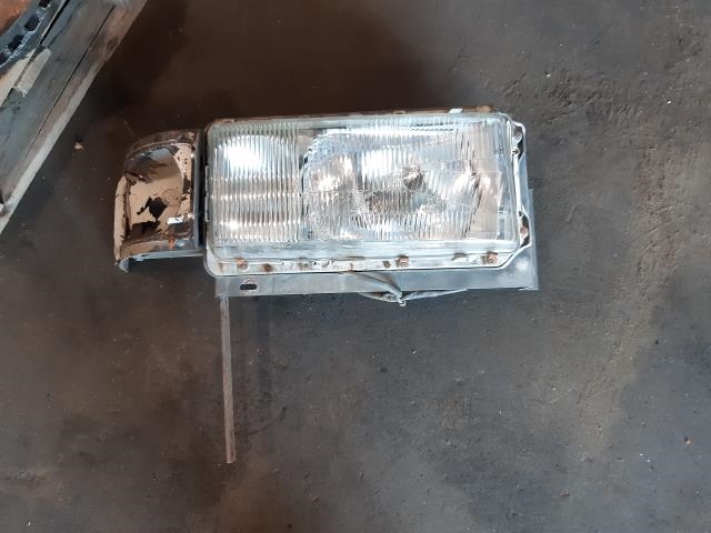 Frontlykt høyre halogen til Buss Scania 3-Serie, 1988-1996 (CLASSIC) (CARRUS) (CLASSIC) (CARRUS) 
