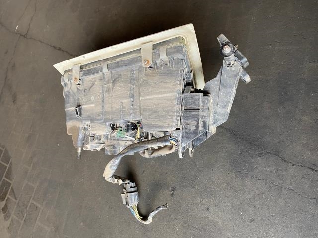 Frontlykt venstre halogen til Lastebil Volvo FH 2002-2008 (Versjon 2) (Versjon 2) (21001663|)