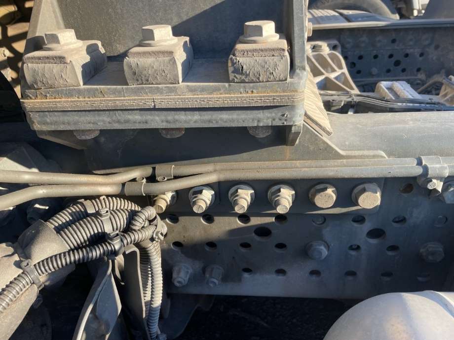 Hydraulikk tank til Lastebil Mercedes Actros 5 2019-->>  